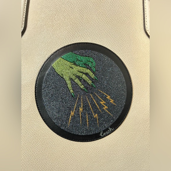 Wizard of Oz Coach Highline with motif tote *RARE* - Picture 2 of 16